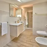 Bellagio Village - By The - Seasonal Warm Pool And Sauna 4*