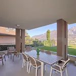 Bellagio Village - By The - Seasonal Warm Pool And Sauna アパートホテル