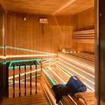 Bellagio Village - By The - Seasonal Warm Pool And Sauna アパートホテル