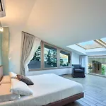 アパートホテル Bellagio Village - By The - Seasonal Warm Pool And Sauna 4*