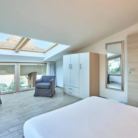 Bellagio Village - By The - Seasonal Warm Pool And Sauna Aparthotel Oliveto Lario