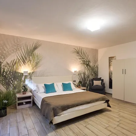 Bellagio Village - By The - Seasonal Warm Pool And Sauna 4*