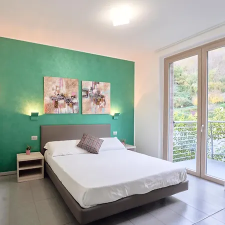 Bellagio Village - By The - Seasonal Warm Pool And Sauna 4*