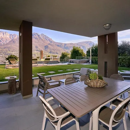 Bellagio Village - By The - Seasonal Warm Pool And Sauna Aparthotel Oliveto Lario