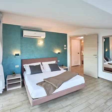 Bellagio Village - By The - Seasonal Warm Pool And Sauna Oliveto Lario